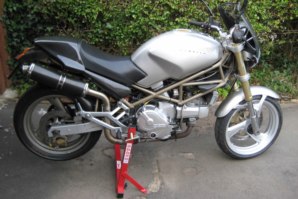 abba Superbike Stand on 1995 Ducati Monster