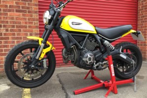 abba Stand lifting Ducati Scrambler