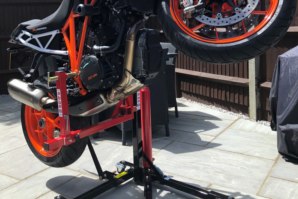 KTM 1290 on abba Sky Lift - wheelie position